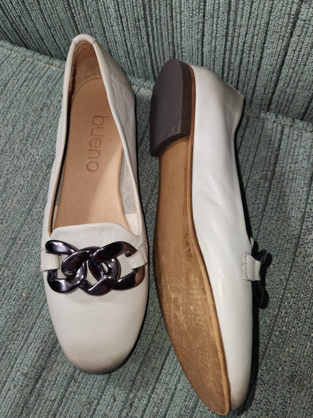 🍉Bueno Leather Chain Loafers
